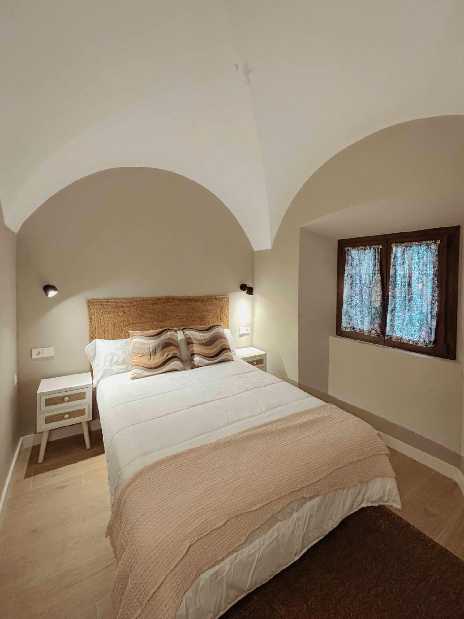 Apartamento Portal De Santiago Caces Exterior foto